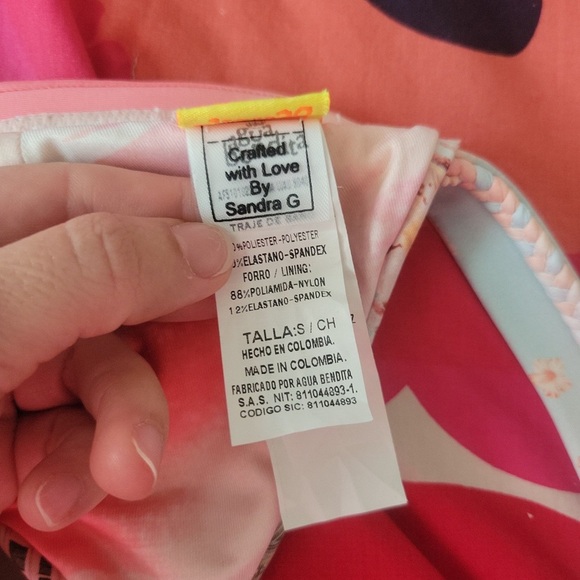 Lisa Luau Bikini Top by Agua Bendita - Picture 5 of 7